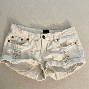 bebe 2B white shorts